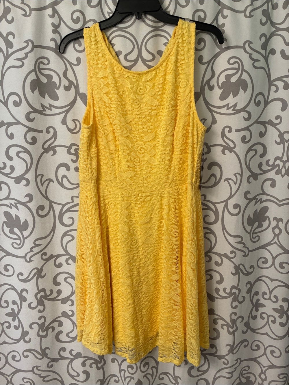 City Triangles Yellow Lace Sleeveless Mini Dress